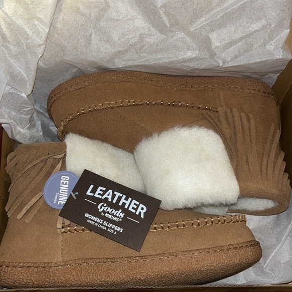 Leather Goods by Muk Luks Camel Veroni Fringe Suede Boot Women’s Size 8 NEW - Picture 2 of 7